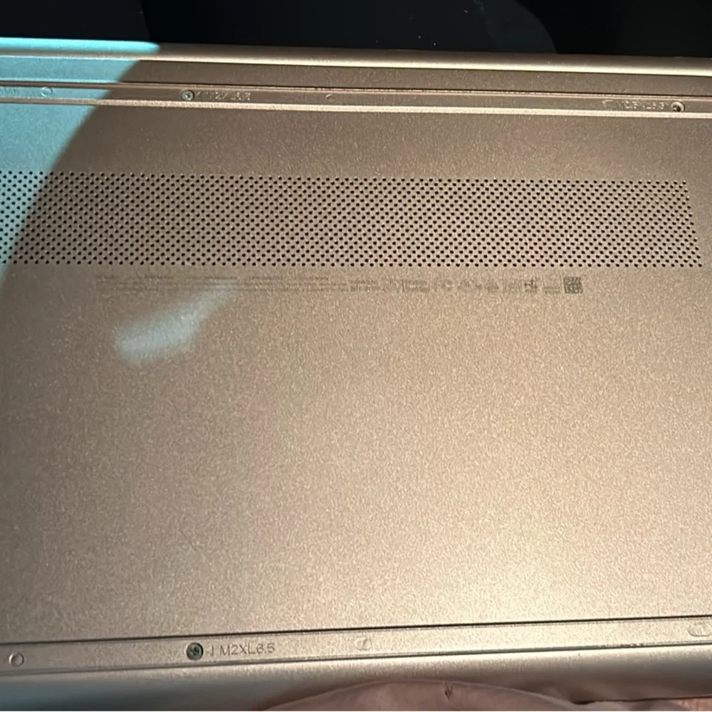 HP LAPTOP ROSE GOLD - Picture 3 of 7